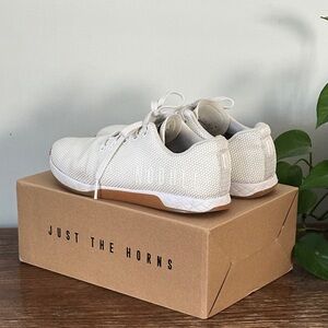 NOBULL Men's White and Tan Outwork  White Gum Athletic Shoes Size 7.5 Women’s 9